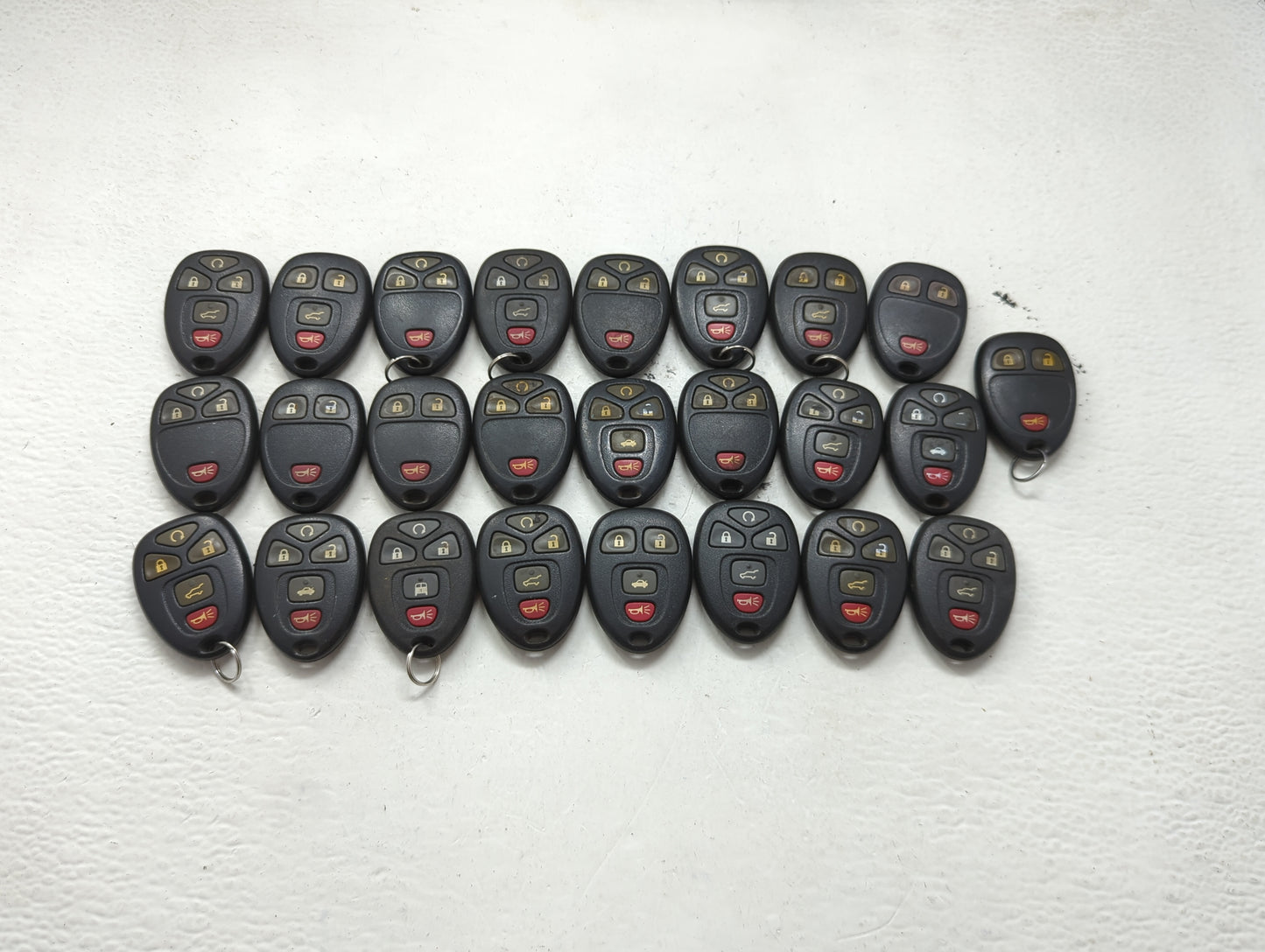 Lot of 25 Chevrolet Keyless Entry Remote Fob OUC60221 MIXED PART NUMBERS 1417932 - Oemusedautoparts1.com