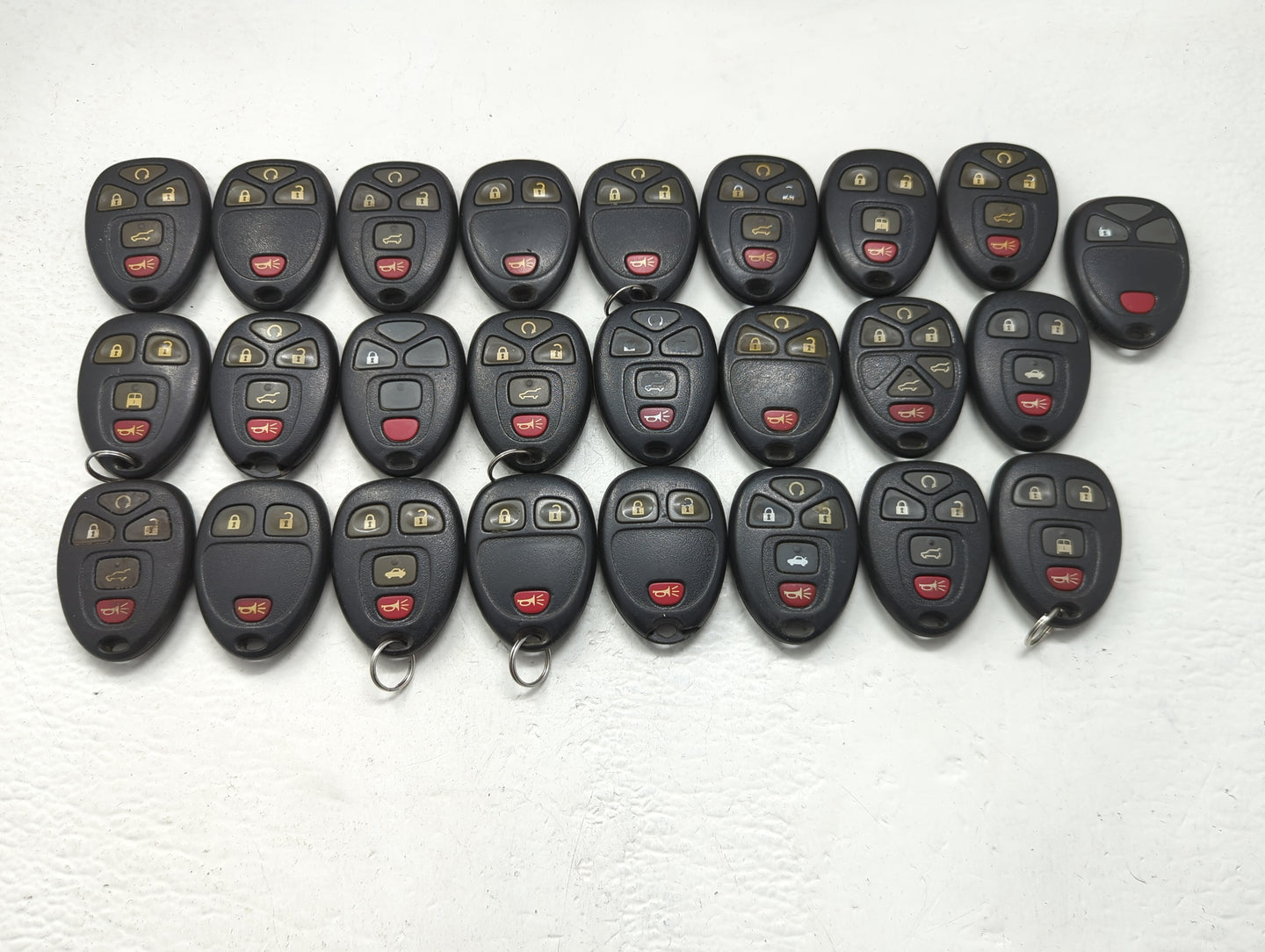 Lot of 25 Chevrolet Keyless Entry Remote Fob OUC60270 | M3N5WY8109 | - Oemusedautoparts1.com