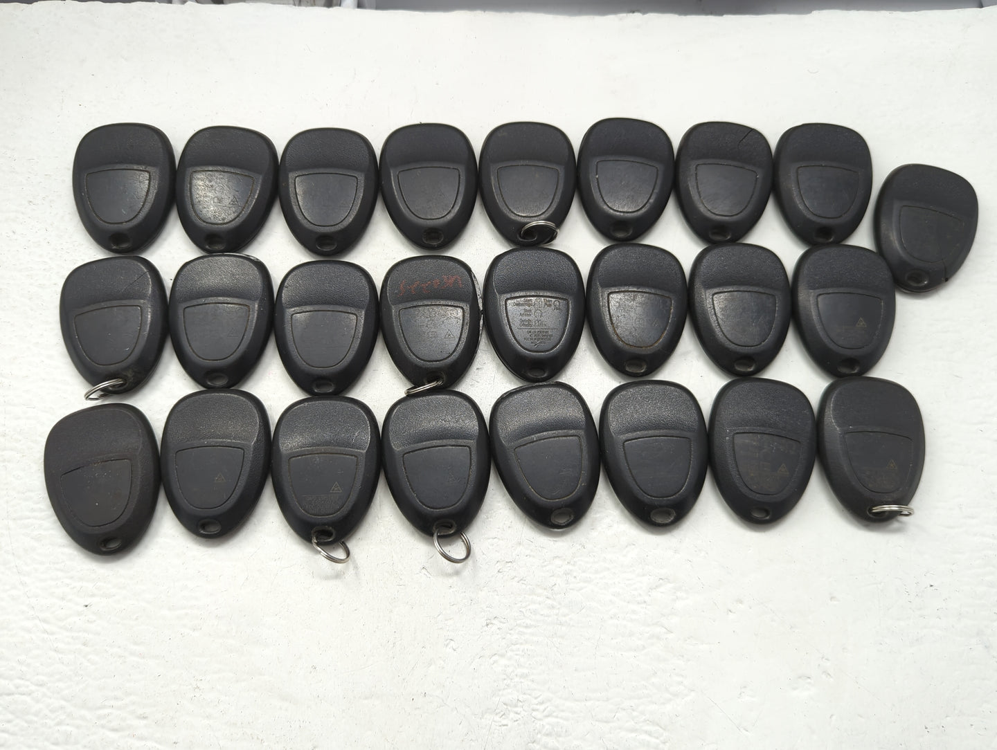 Lot of 25 Chevrolet Keyless Entry Remote Fob OUC60270 | M3N5WY8109 | - Oemusedautoparts1.com