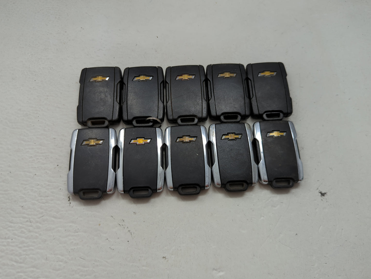 Lot of 10 Chevrolet Keyless Entry Remote Fob MIXED FCC IDS MIXED PART 1476145 - Oemusedautoparts1.com