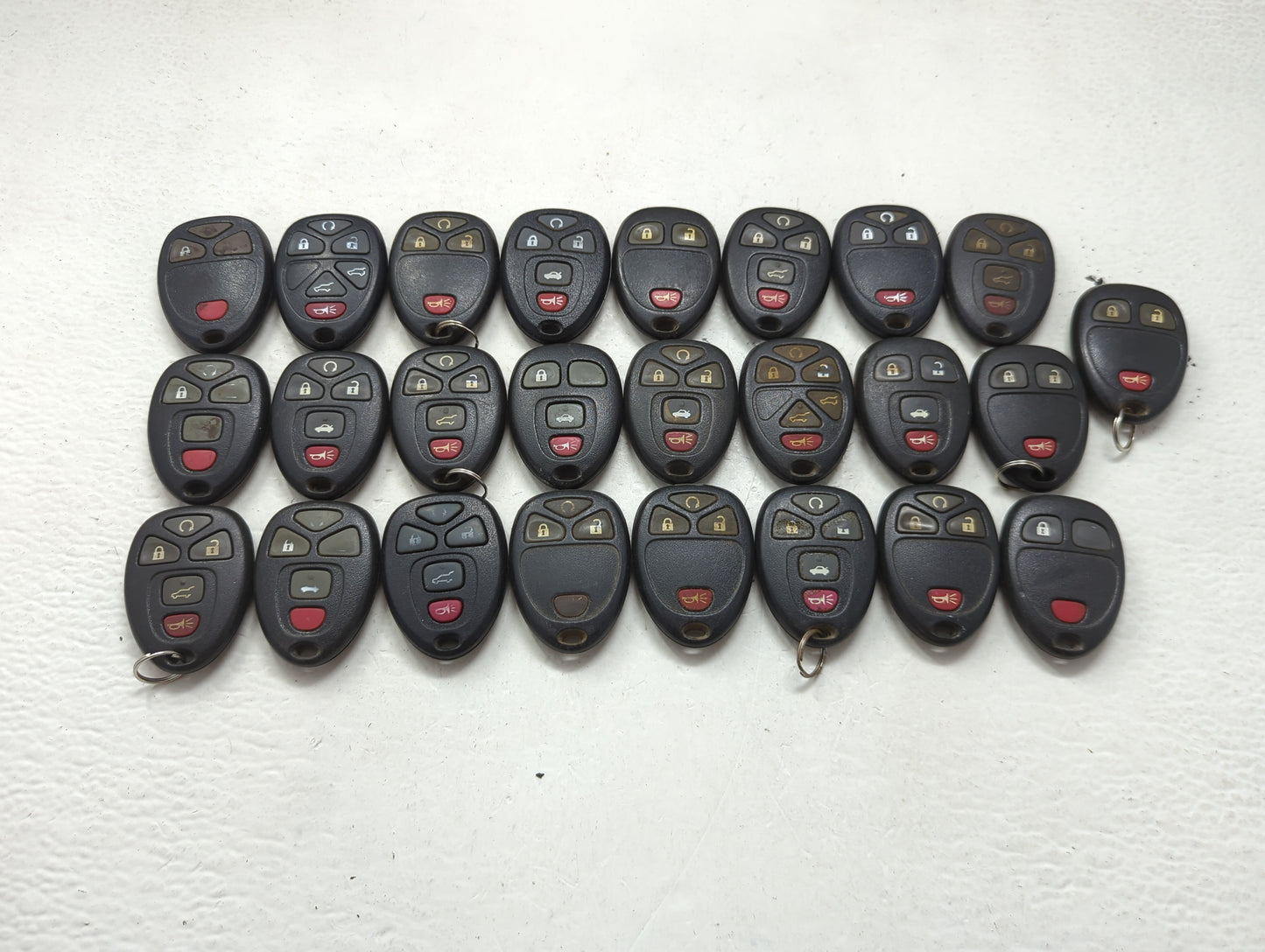 Lot of 25 Chevrolet Keyless Entry Remote Fob MIXED FCC IDS MIXED PART 1476708 - Oemusedautoparts1.com