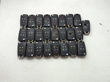 Lot of 25 Chevrolet Keyless Entry Remote Fob MIXED FCC IDS MIXED PART 1476726 - Oemusedautoparts1.com