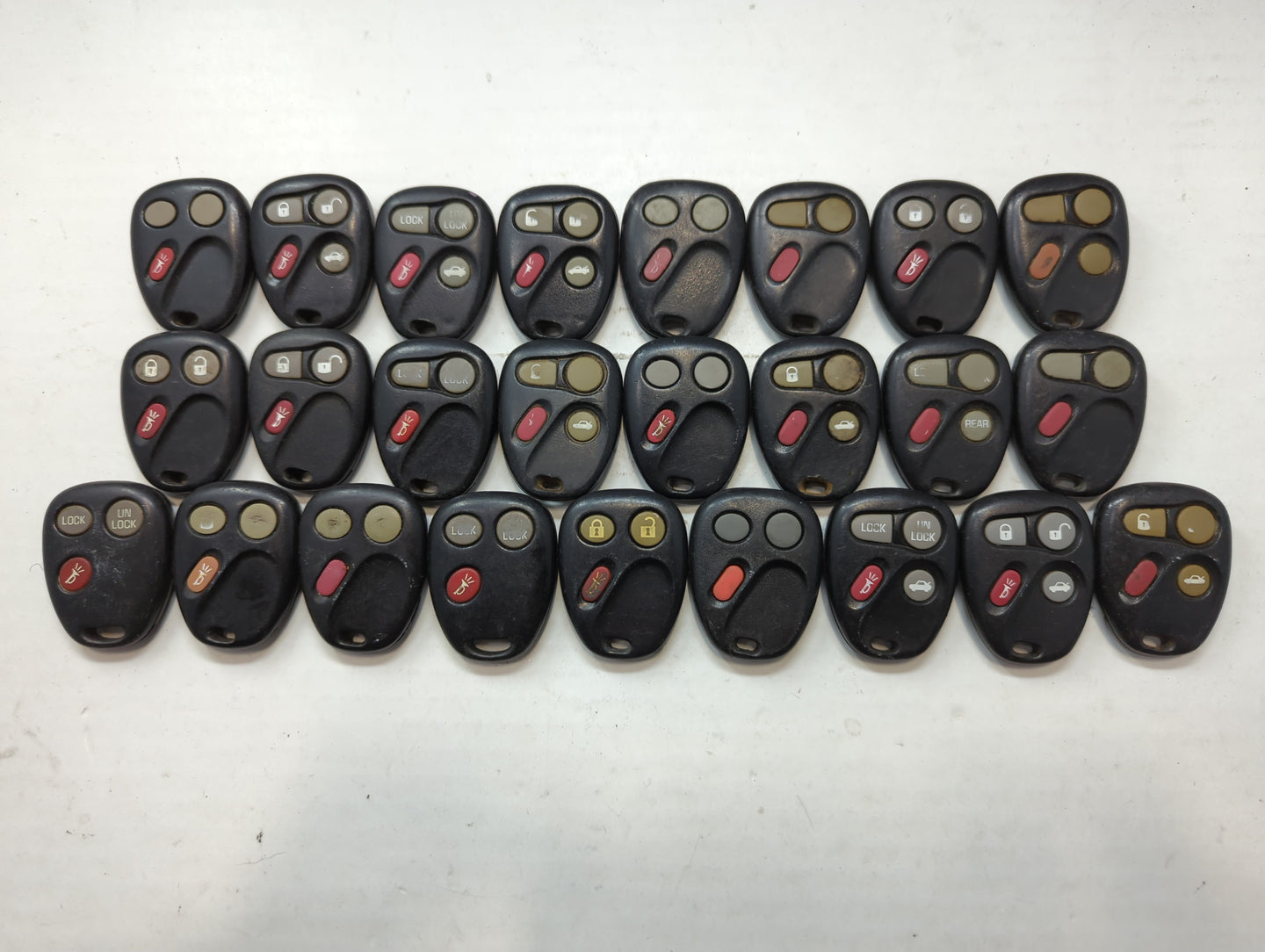 Lot of 25 Chevrolet Keyless Entry Remote Fob MIXED FCC IDS MIXED PART - Oemusedautoparts1.com