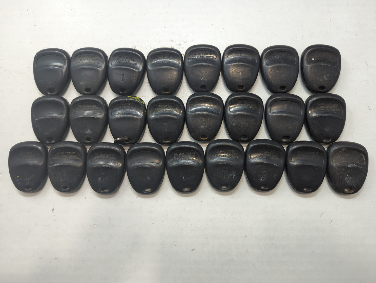Lot of 25 Chevrolet Keyless Entry Remote Fob MIXED FCC IDS MIXED PART - Oemusedautoparts1.com
