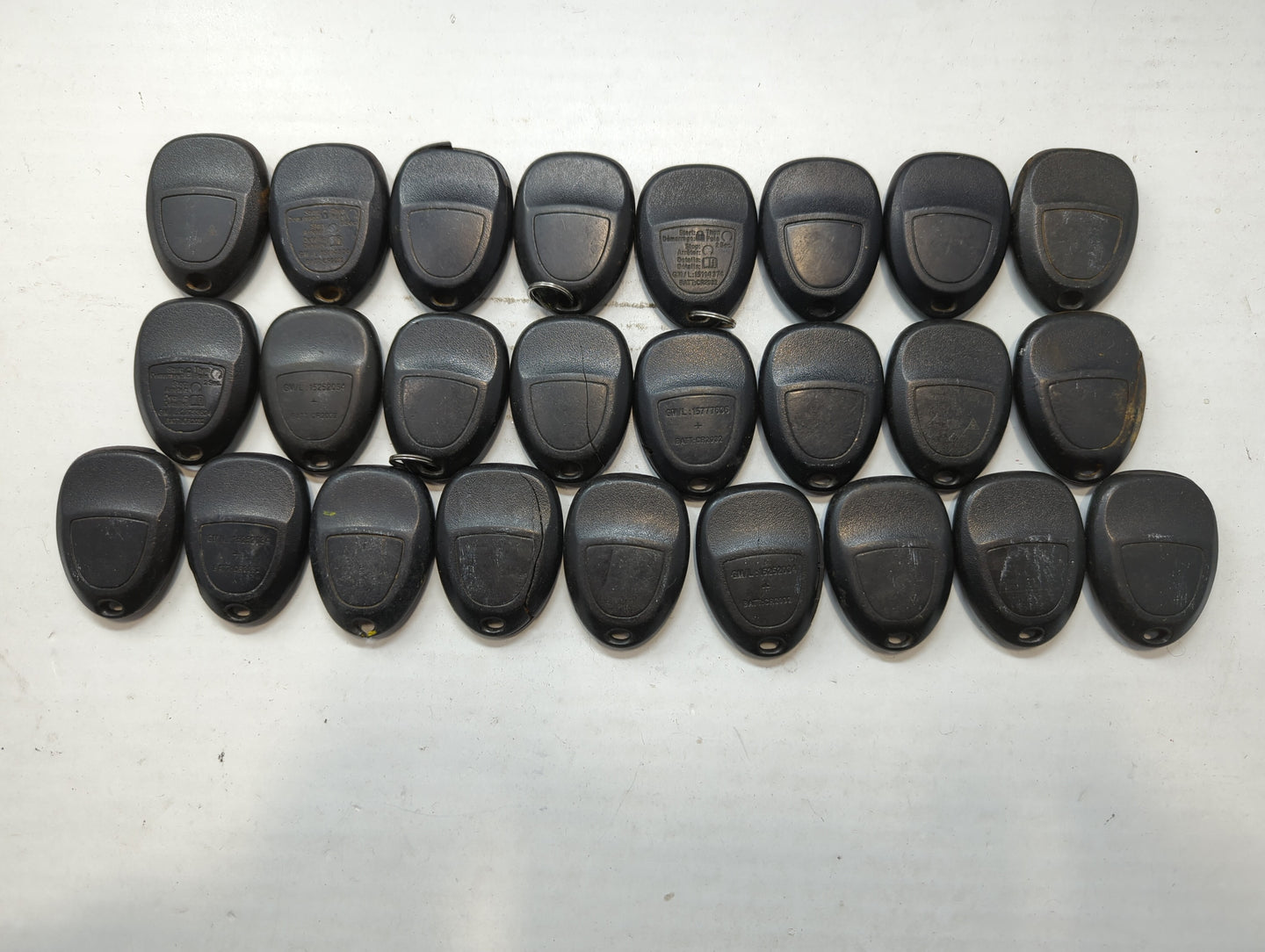 Lot of 25 Chevrolet Keyless Entry Remote Fob MIXED FCC IDS MIXED PART - Oemusedautoparts1.com