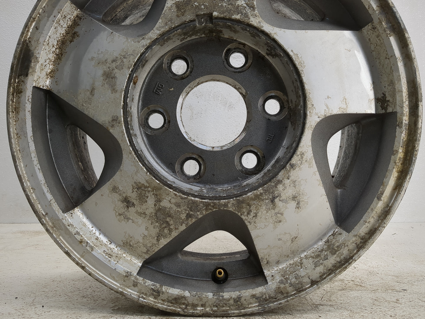 Chevrolet 1500 Oem Wheel Rim 1148751 - Oemusedautoparts1.com