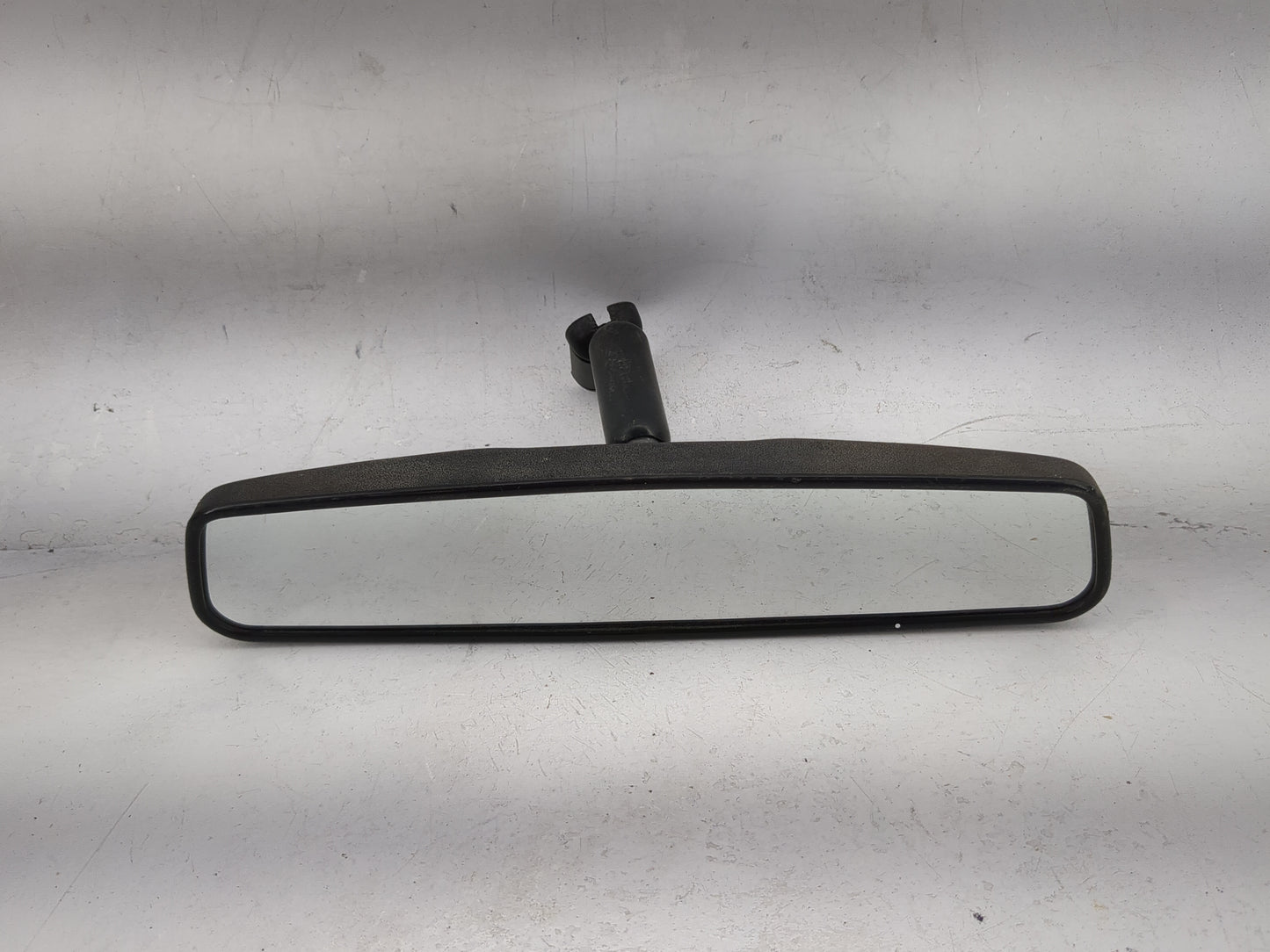 1996-2005 Chevrolet Astro Interior Rear View Mirror Replacement OEM Fits OEM Used Auto Parts - Oemusedautoparts1.com