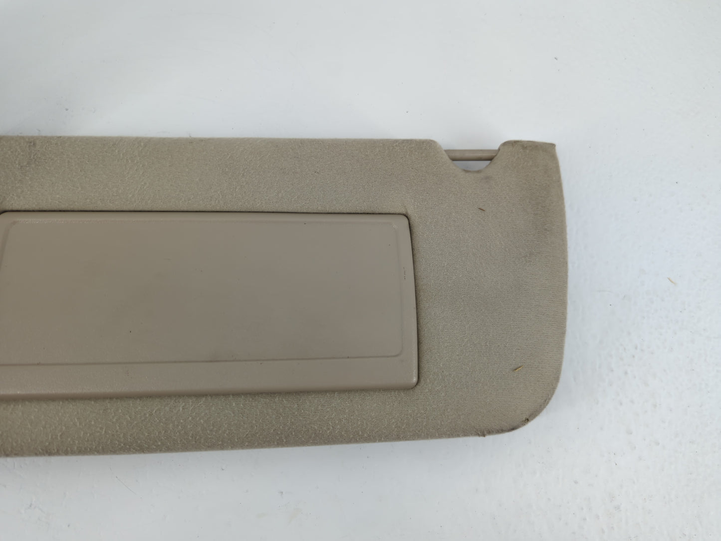 2004-2005 Chevrolet Avalanche Sun Visor Shade Replacement Driver Left Mirror Fits Fits 2004 2005 OEM Used Auto Parts - Oemus