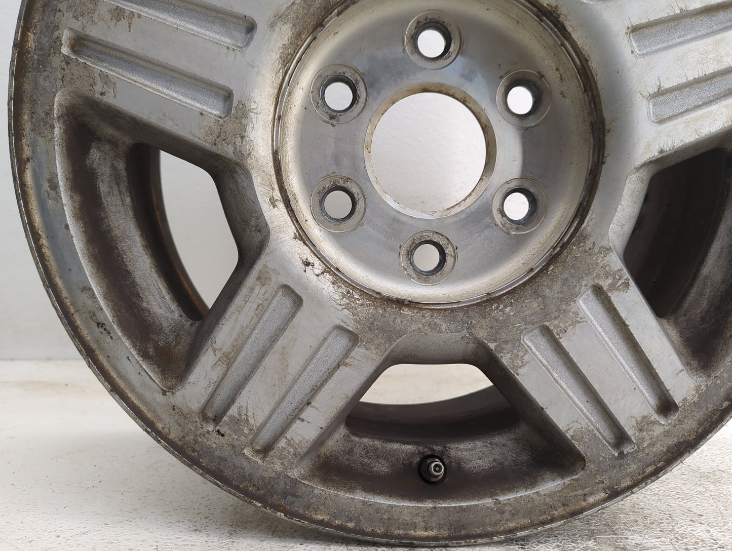 Chevrolet Avalanche 1500 Oem Wheel Rim - Oemusedautoparts1.com
