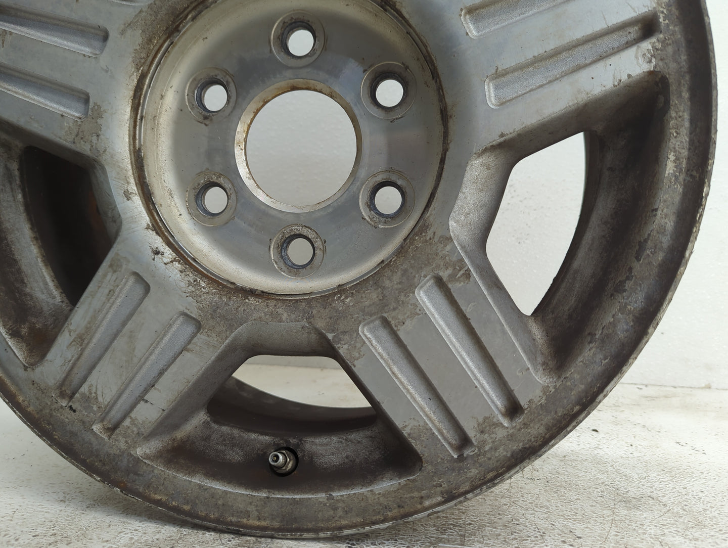 Chevrolet Avalanche 1500 Oem Wheel Rim - Oemusedautoparts1.com