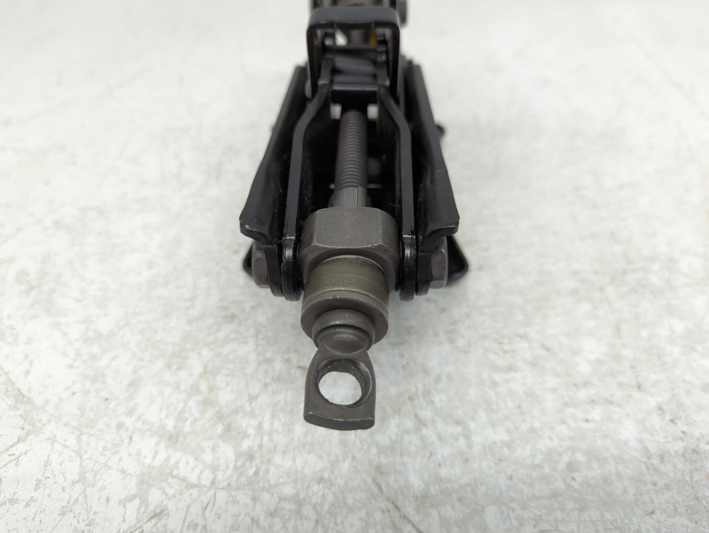 Chevrolet Aveo Spare Scissor Car Jack - Oemusedautoparts1.com