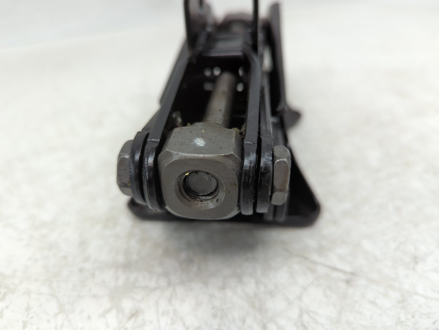 Chevrolet Aveo Spare Scissor Car Jack - Oemusedautoparts1.com