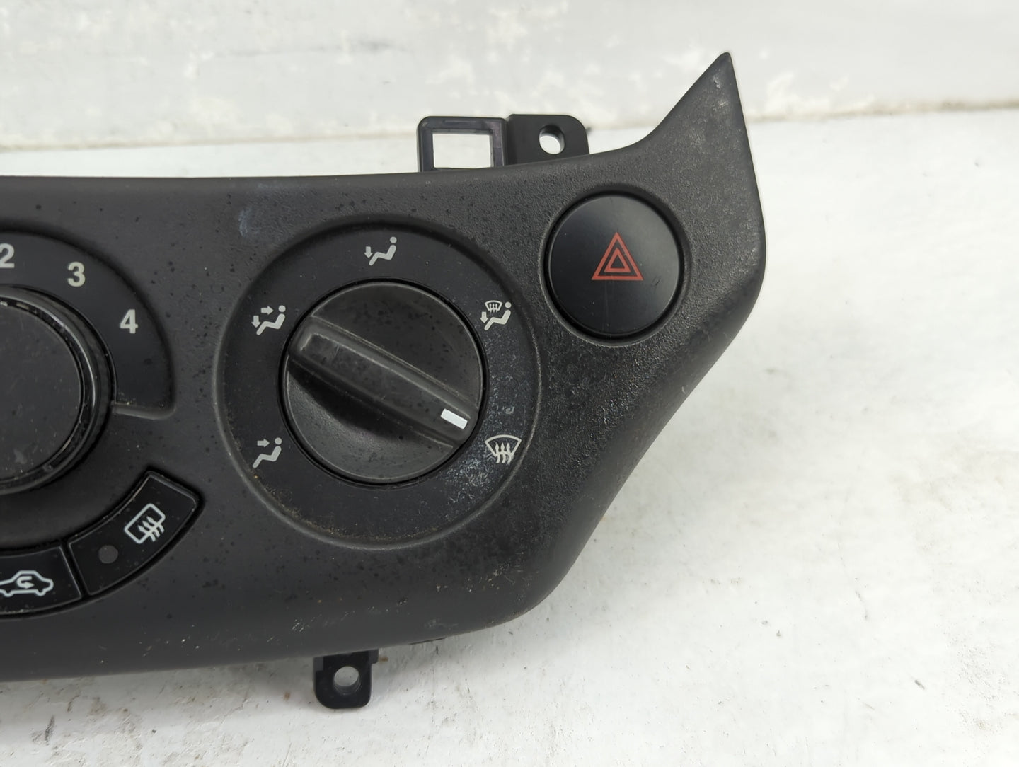 2007-2011 Chevrolet Aveo Climate Control Module Temperature AC/Heater Replacement Fits Fits 2007 2008 2009 2010 2011 OEM Use