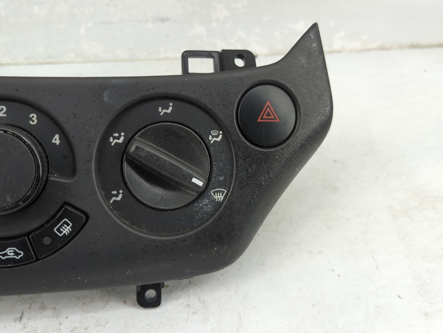 2007-2011 Chevrolet Aveo Climate Control Module Temperature AC/Heater Replacement Fits Fits 2007 2008 2009 2010 2011 OEM Use