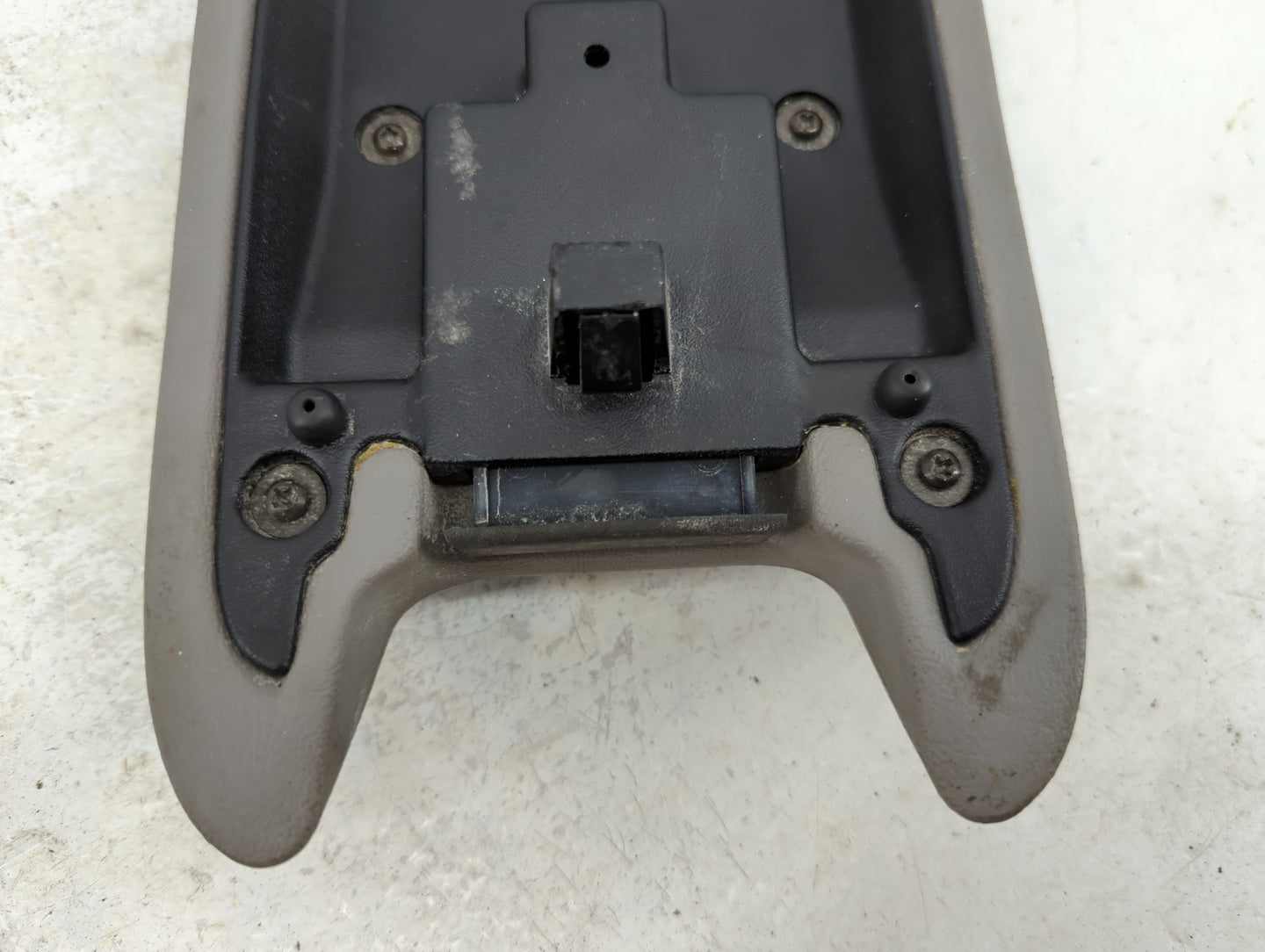 0 Chevrolet Blazer Center Console Armrest Cover Lid Fits OEM Used Auto Parts - Oemusedautoparts1.com