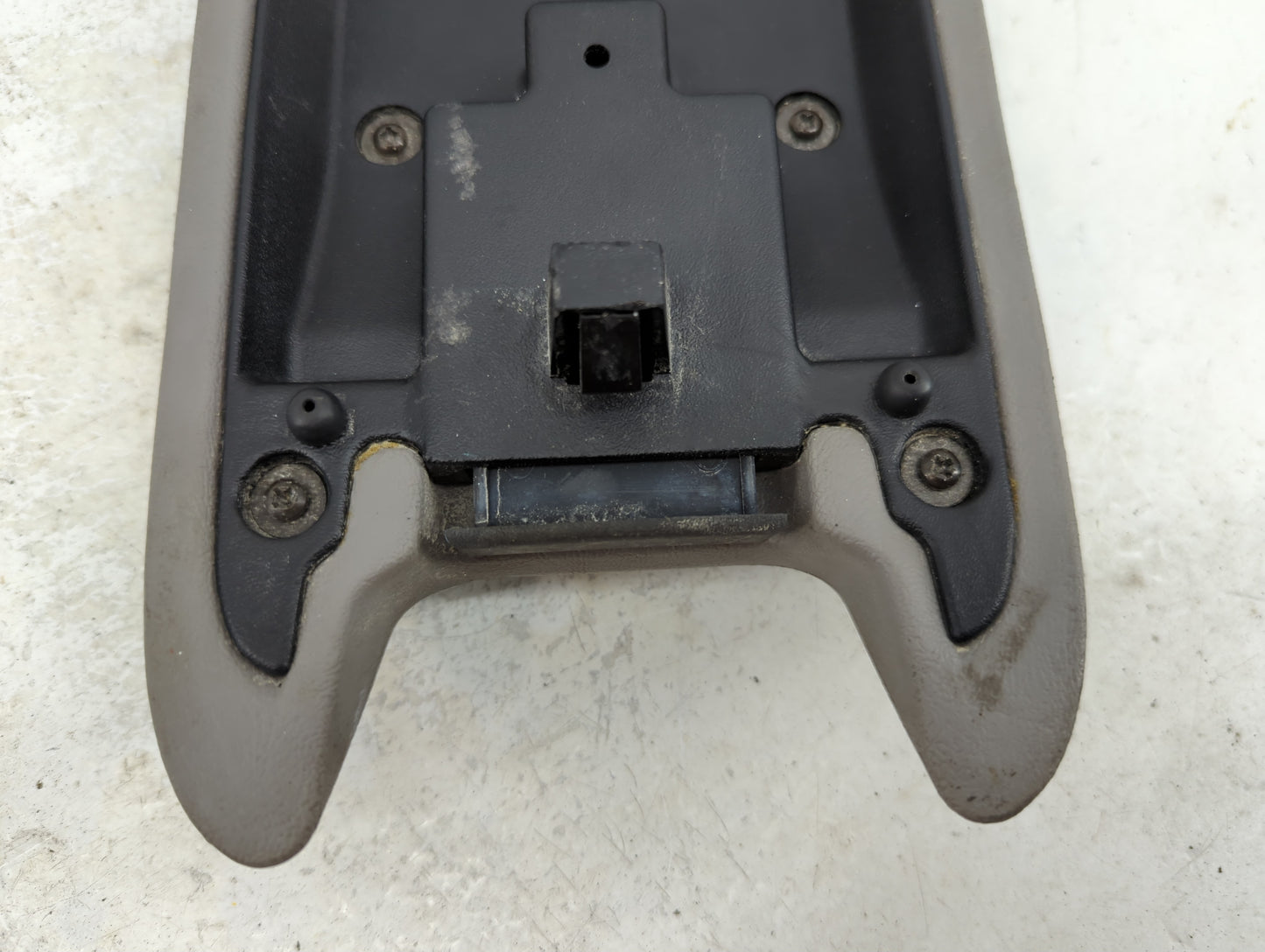 0 Chevrolet Blazer Center Console Armrest Cover Lid Fits OEM Used Auto Parts - Oemusedautoparts1.com