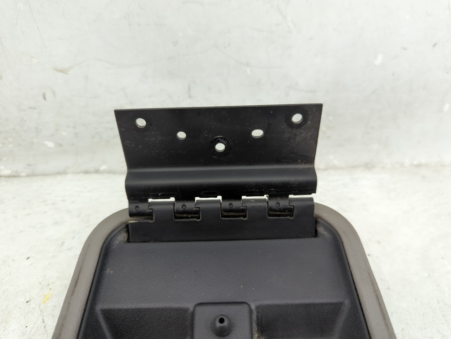 0 Chevrolet Blazer Center Console Armrest Cover Lid Fits OEM Used Auto Parts - Oemusedautoparts1.com