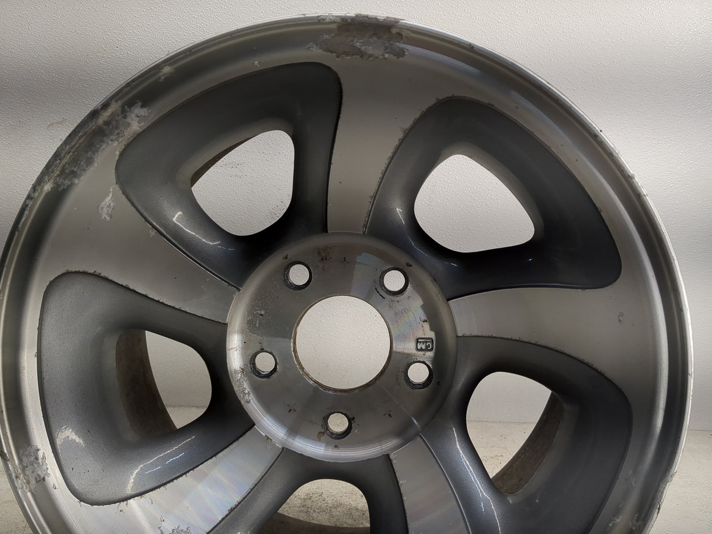 1998-2005 Chevrolet Blazer Oem Wheel Rim - Oemusedautoparts1.com