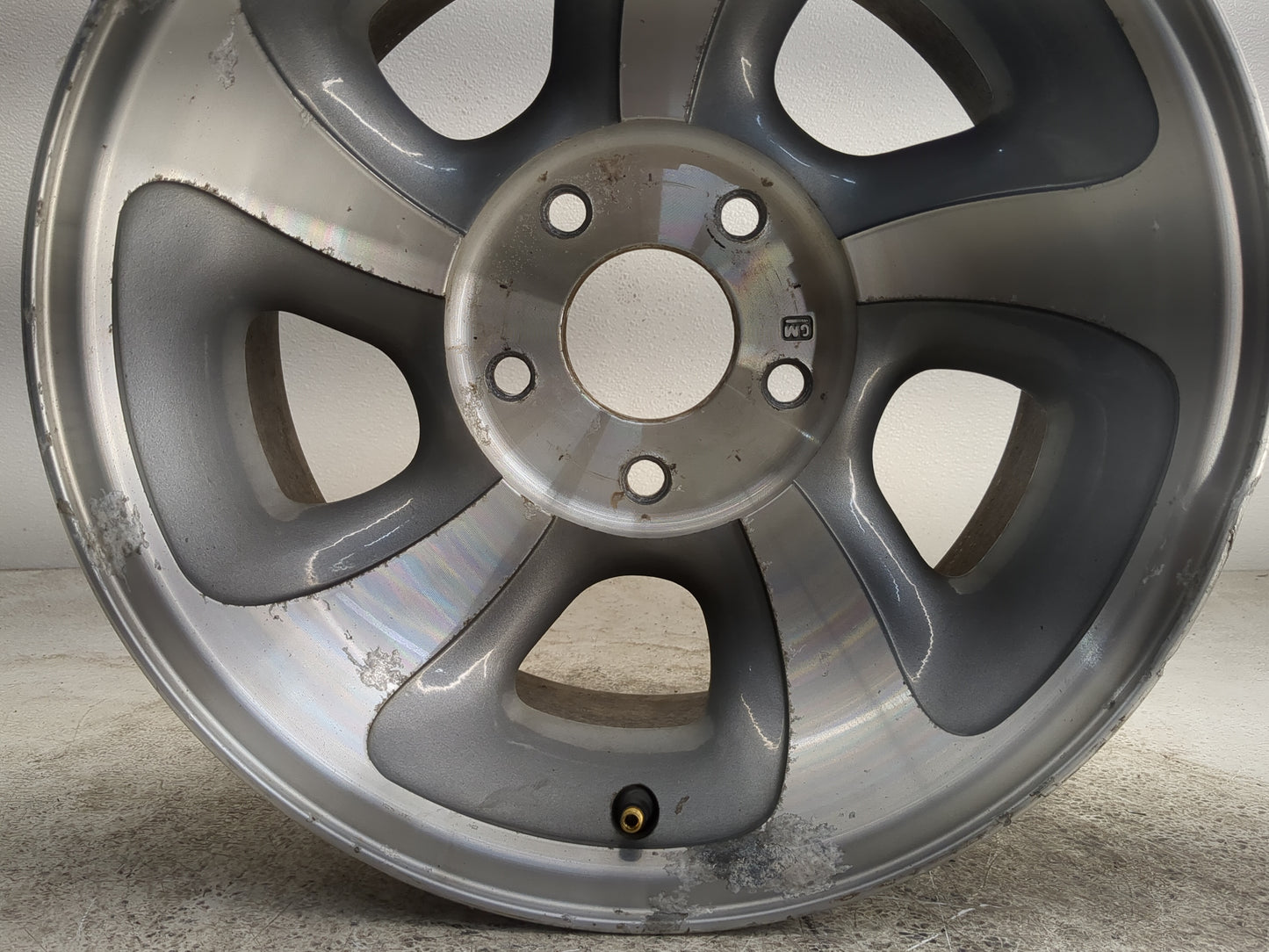 1998-2005 Chevrolet Blazer Oem Wheel Rim - Oemusedautoparts1.com
