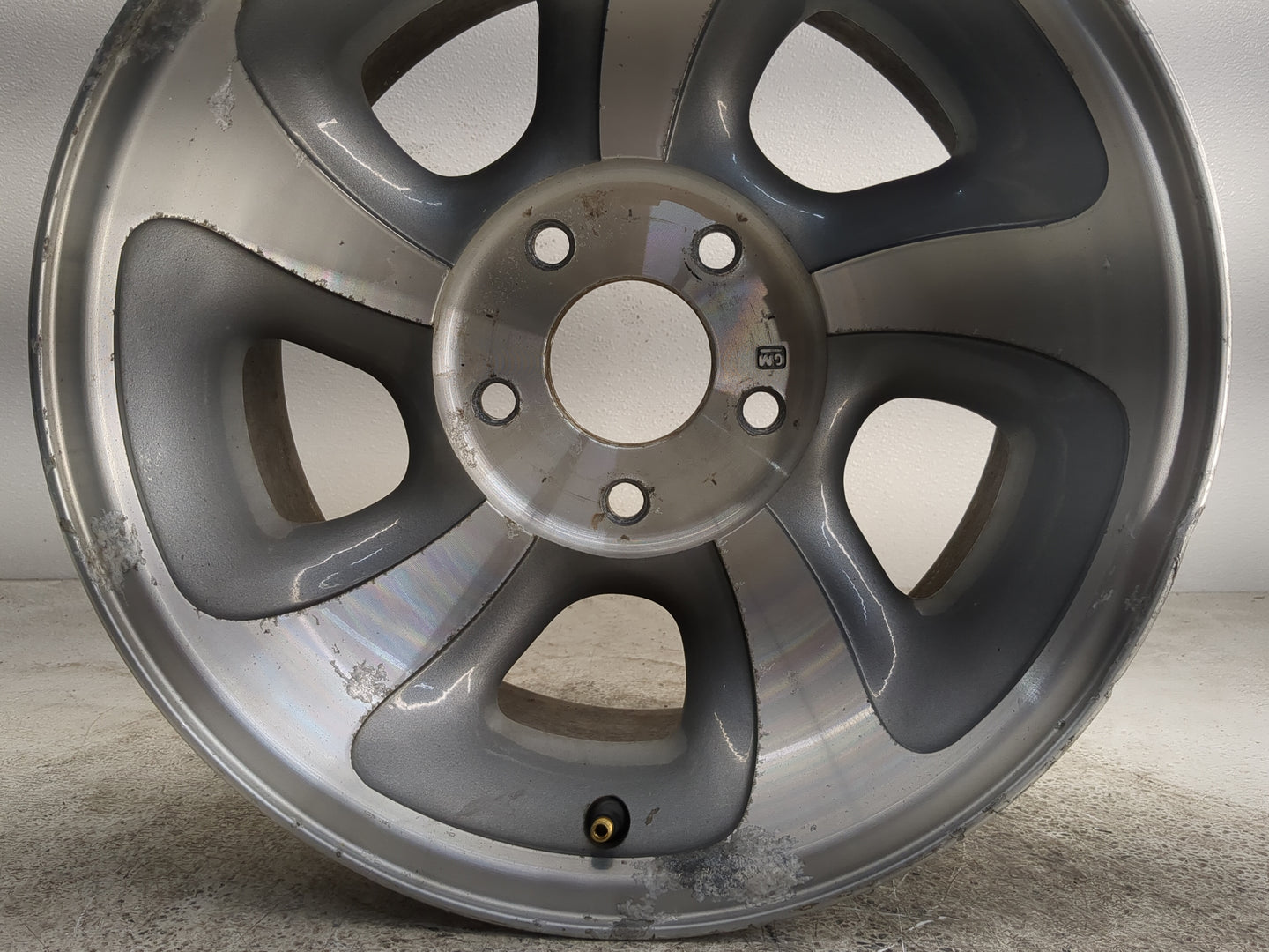 1998-2005 Chevrolet Blazer Oem Wheel Rim - Oemusedautoparts1.com