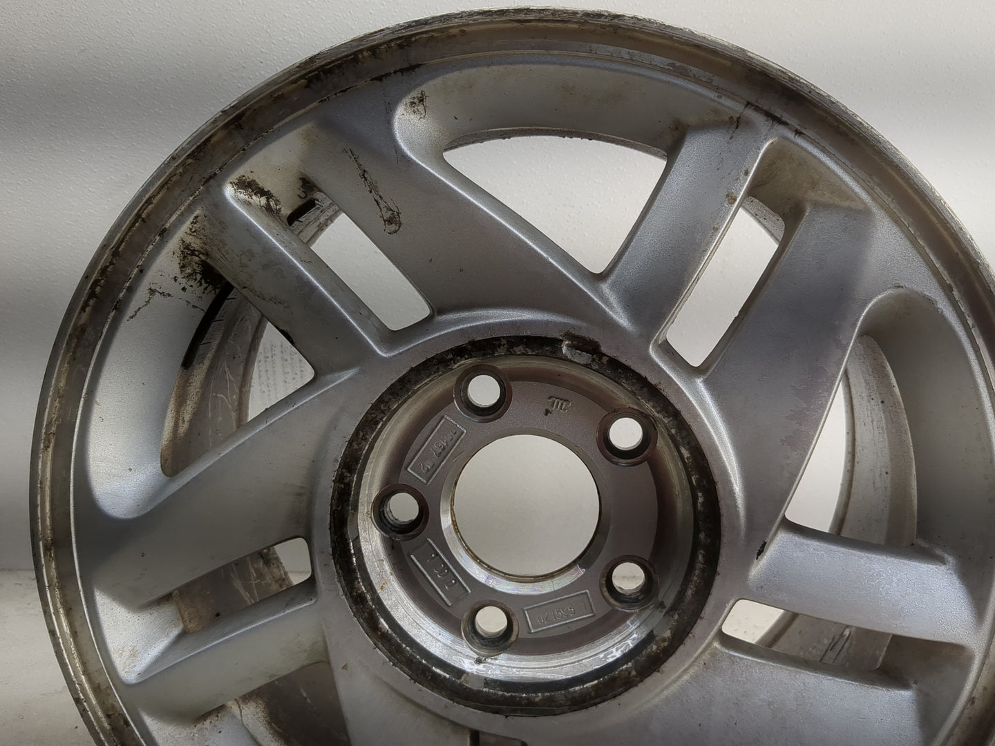 1993-1996 Chevrolet Camaro Oem Wheel Rim - Oemusedautoparts1.com