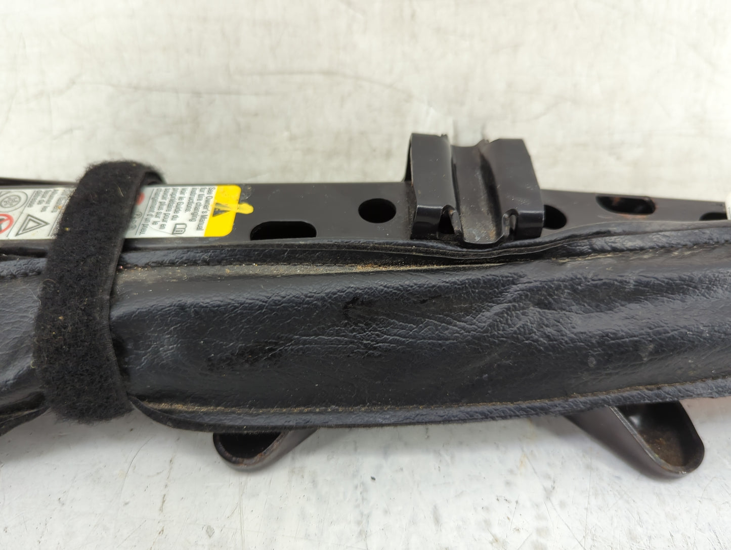 2013 Chevrolet Captiva Sport Spare Scissor Car Jack 1127754 - Oemusedautoparts1.com