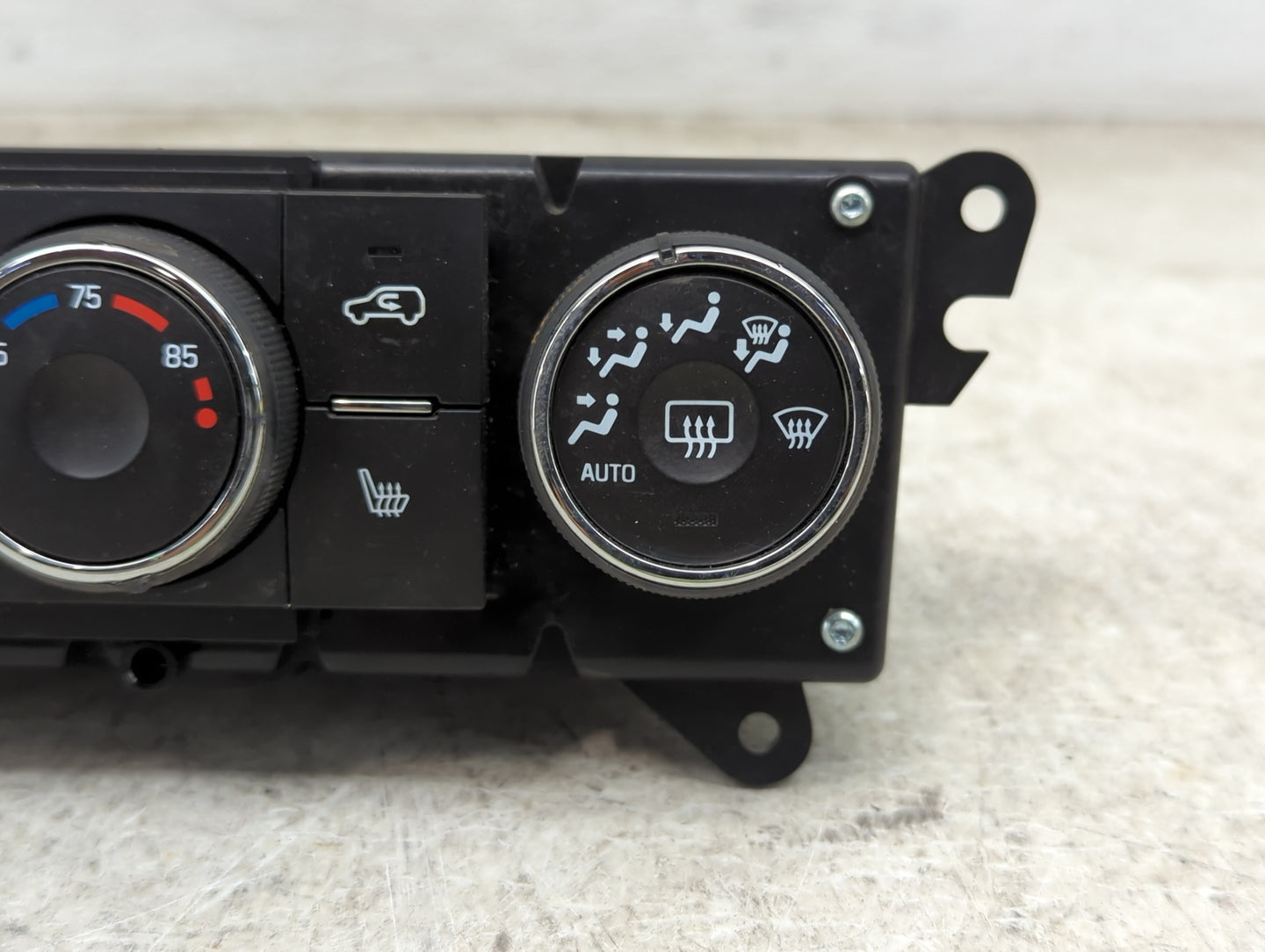 2013-2015 Chevrolet Captiva Sport Climate Control Module Temperature AC/Heater Replacement Fits Fits 2013 2014 2015 OEM Used
