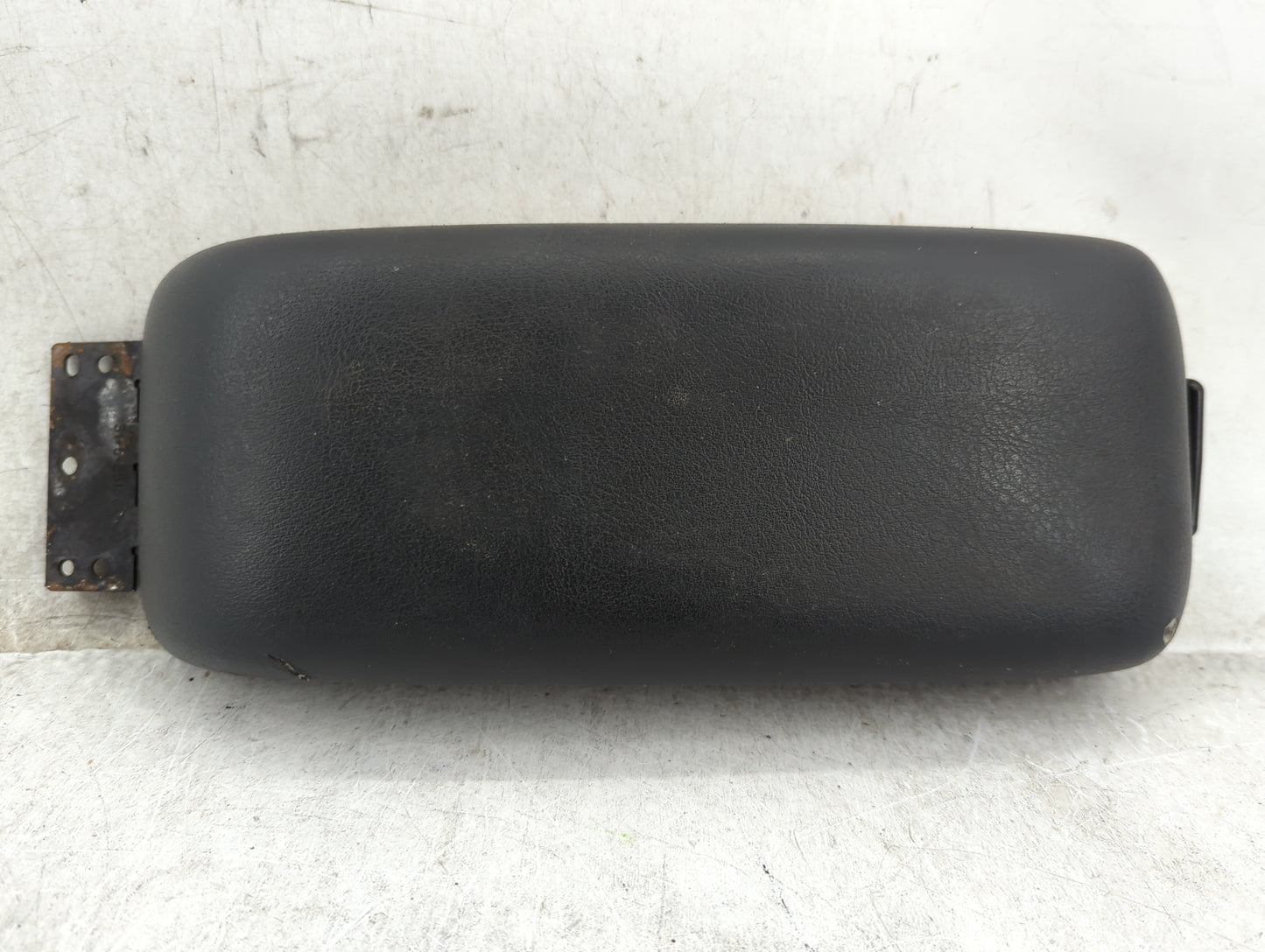 2000-2005 Chevrolet Cavalier Center Console Armrest Cover Lid Fits Fits 2000 2001 2002 2003 2004 2005 OEM Used Auto Parts - 