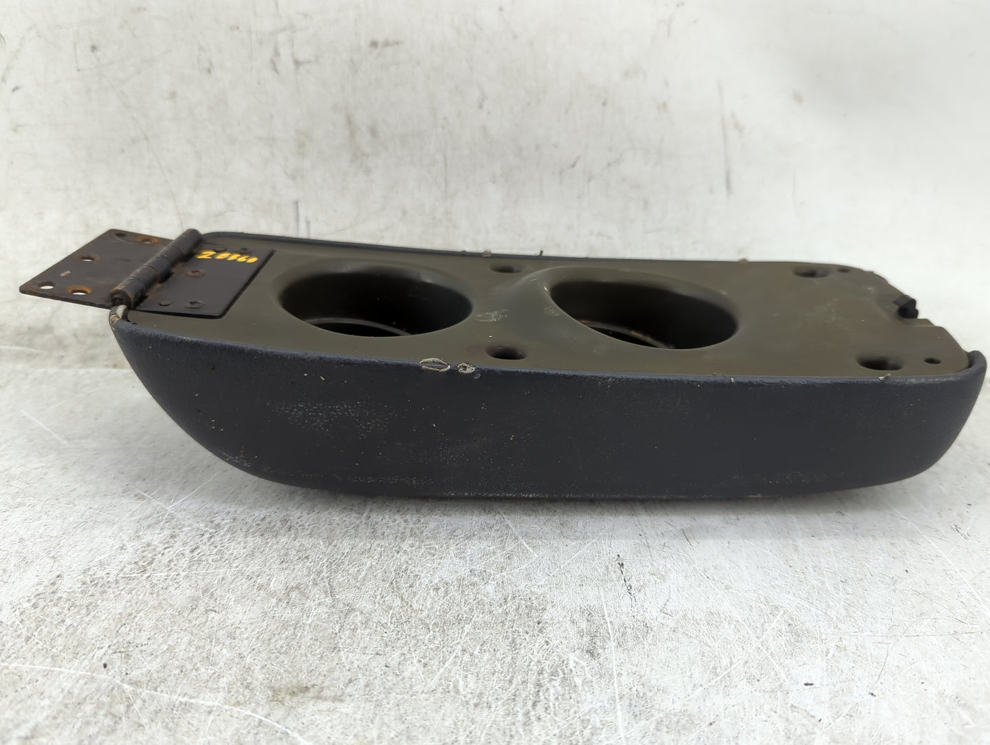 2000-2005 Chevrolet Cavalier Center Console Armrest Cover Lid Fits Fits 2000 2001 2002 2003 2004 2005 OEM Used Auto Parts - 