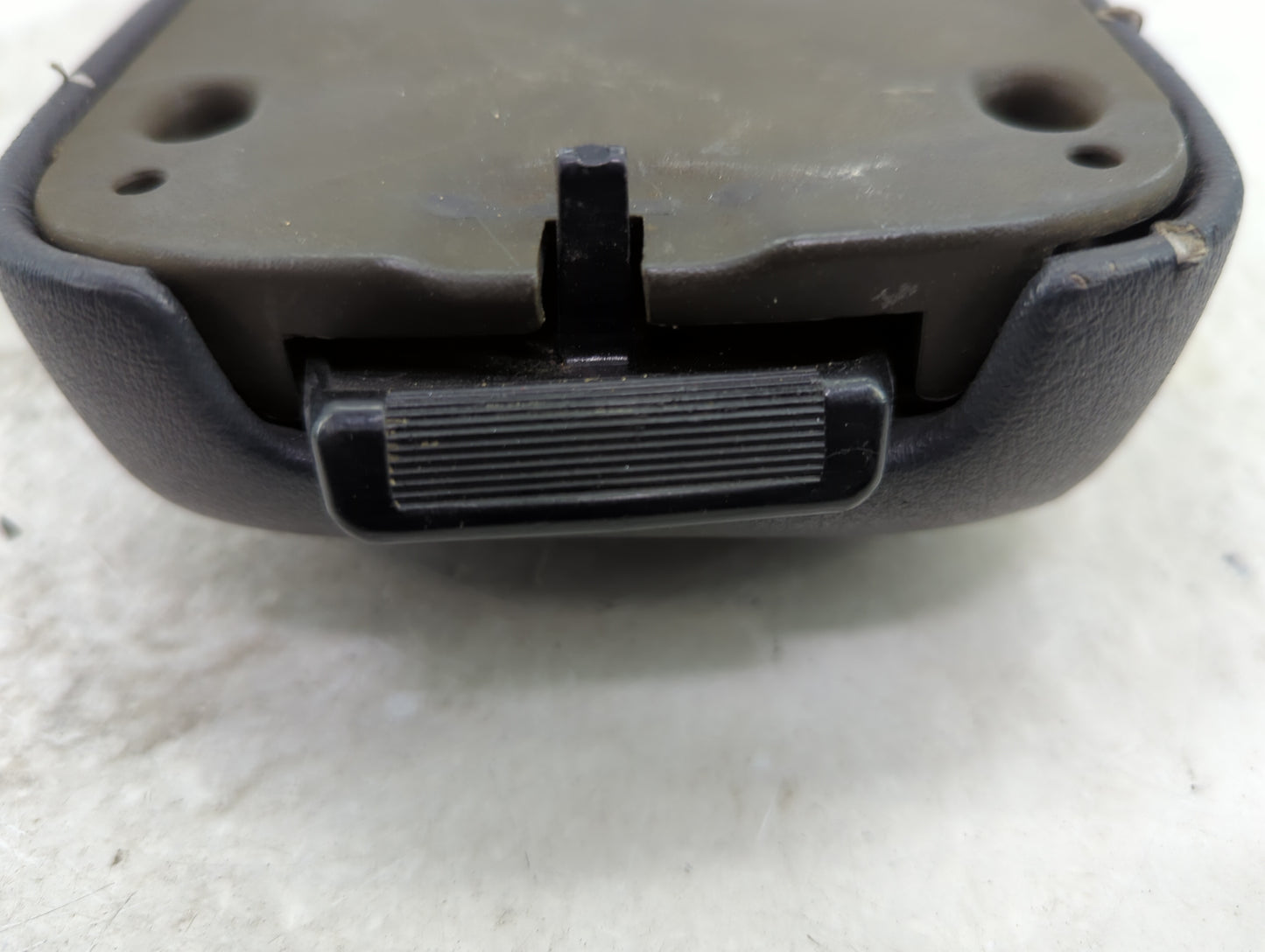 2000-2005 Chevrolet Cavalier Center Console Armrest Cover Lid Fits Fits 2000 2001 2002 2003 2004 2005 OEM Used Auto Parts - 