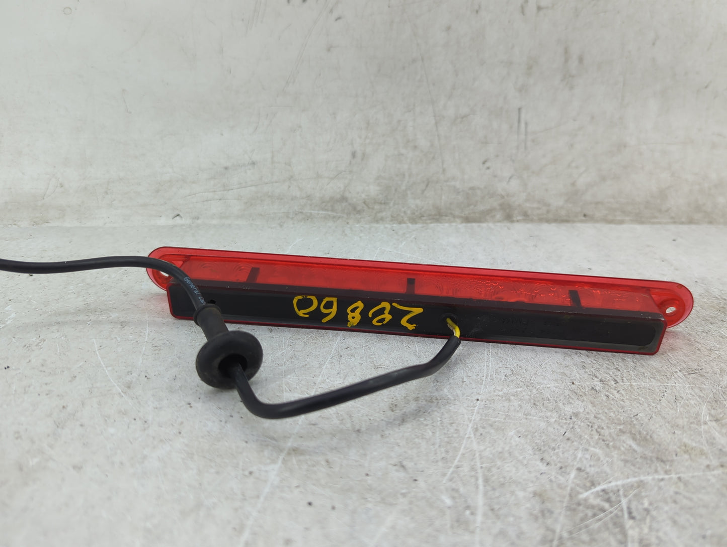 2004 Chevrolet Cavalier Passenger Right Side Deck Lid Mounted Tail Light - Oemusedautoparts1.com
