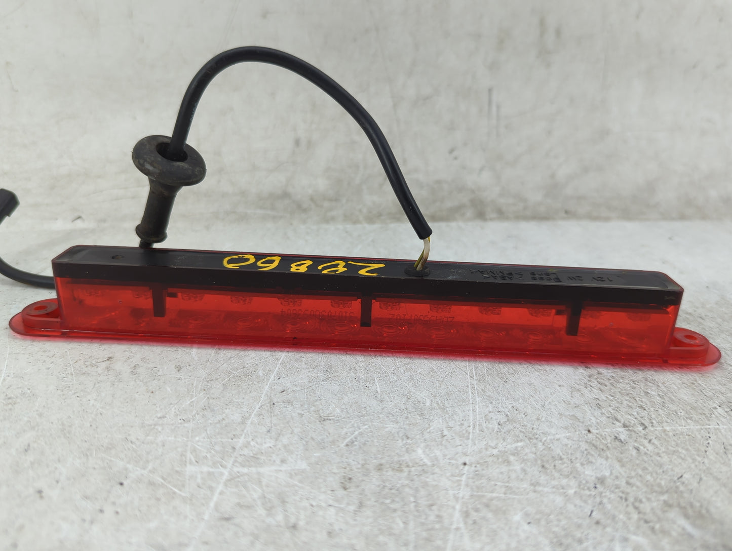 2004 Chevrolet Cavalier Passenger Right Side Deck Lid Mounted Tail Light - Oemusedautoparts1.com