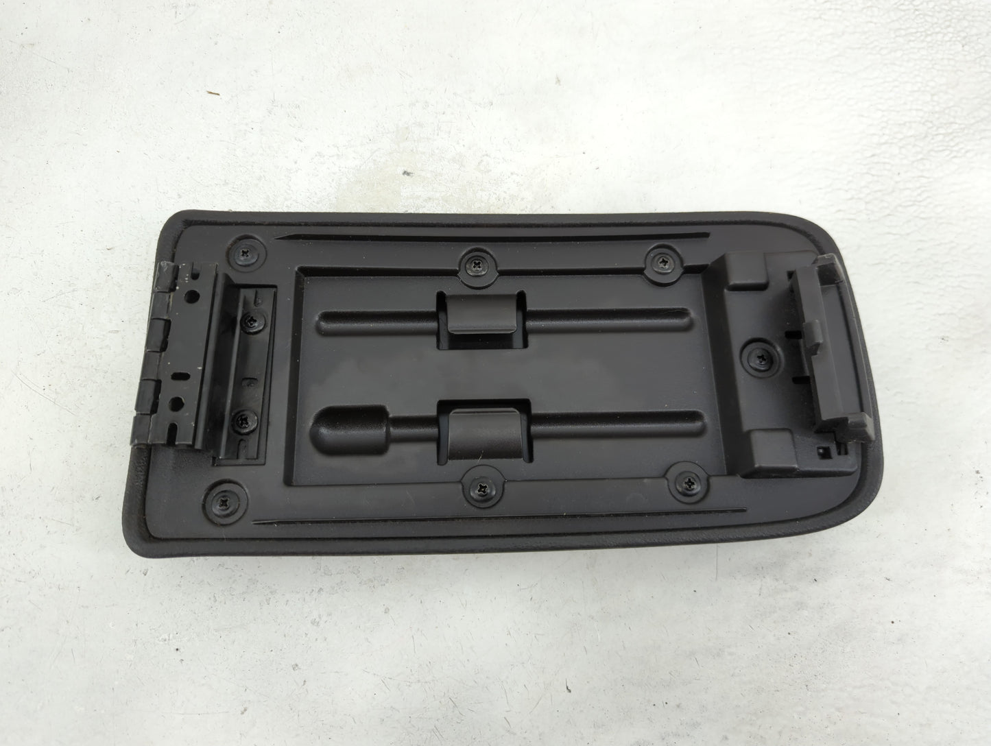 2005-2010 Chevrolet Cobalt Center Console Armrest Cover Lid Fits Fits 2005 2006 2007 2008 2009 2010 OEM Used Auto Parts - Oe