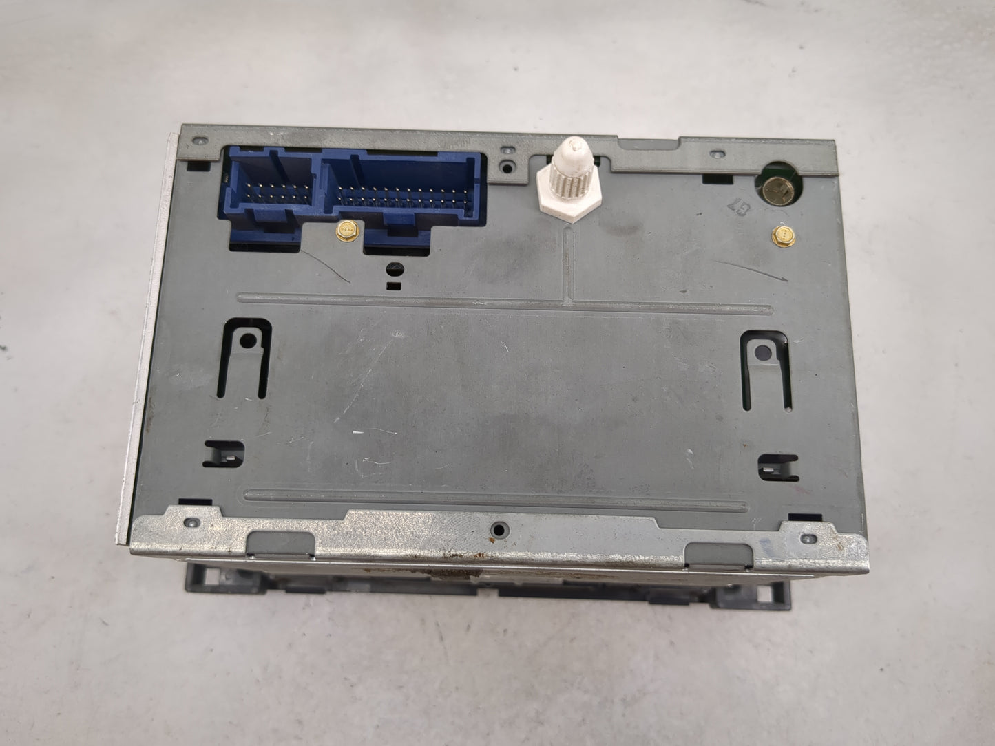 2005-2006 Chevrolet Cobalt Radio AM FM Cd Player Receiver Replacement Fits Fits 2005 2006 OEM Used Auto Parts - Oemusedautop
