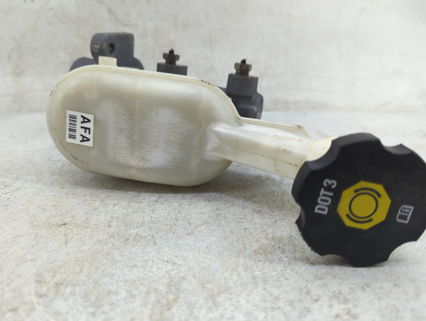 2005-2008 Chevrolet Cobalt Brake Master Cylinder 1263264 - Oemusedautoparts1.com