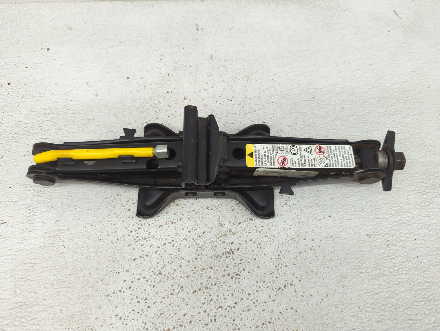 2007 Chevrolet Cobalt Spare Scissor Car Jack 883652 - Oemusedautoparts1.com
