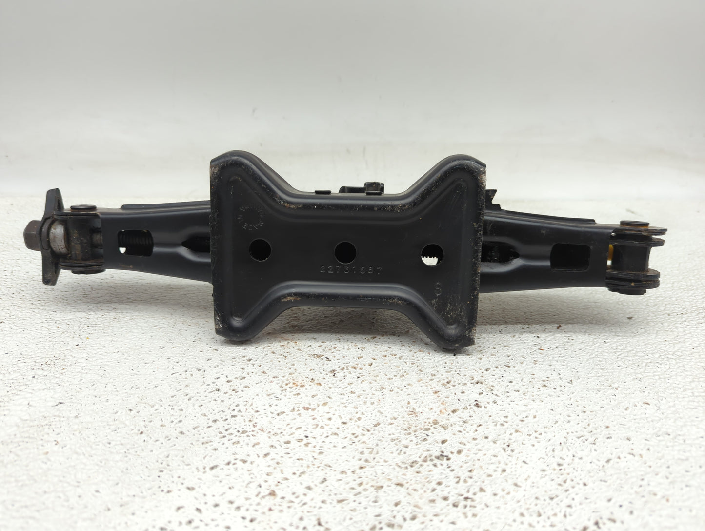 2007 Chevrolet Cobalt Spare Scissor Car Jack 883652 - Oemusedautoparts1.com