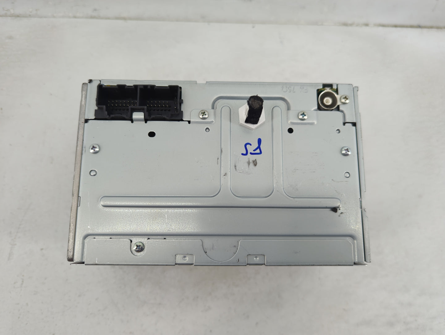 2007-2008 Chevrolet Cobalt Radio AM FM Cd Player Receiver Replacement Fits Fits 2007 2008 OEM Used Auto Parts - Oemusedautop