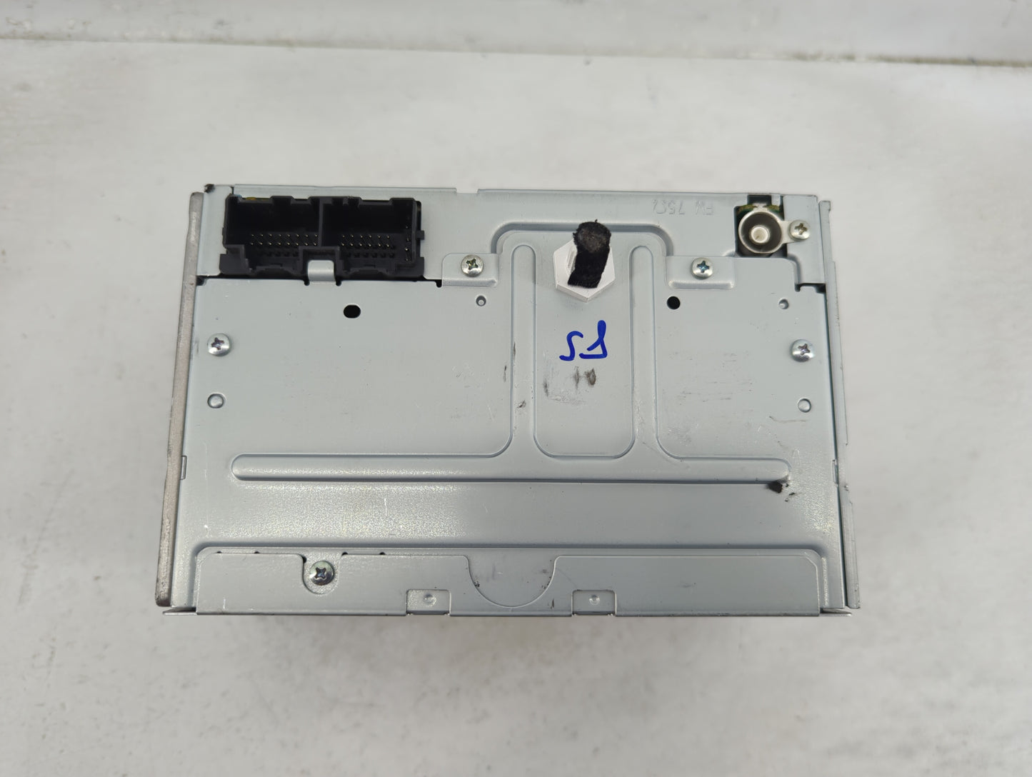 2007-2008 Chevrolet Cobalt Radio AM FM Cd Player Receiver Replacement Fits Fits 2007 2008 OEM Used Auto Parts - Oemusedautop