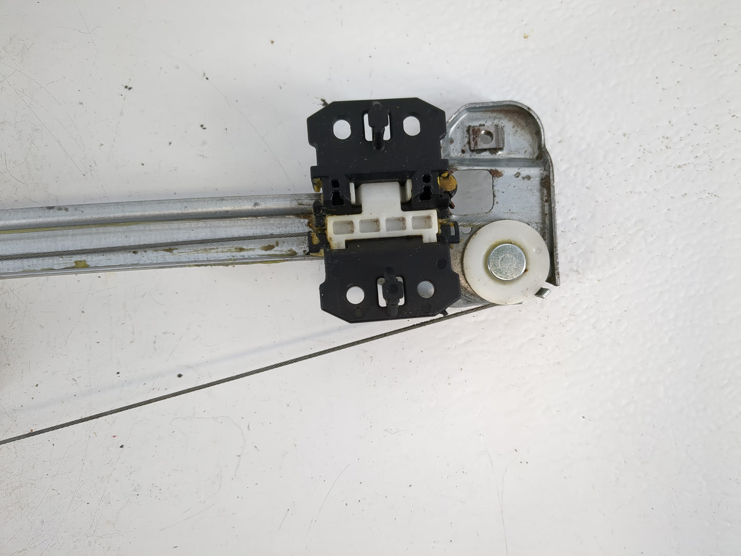 2004-2012 Chevrolet Colorado Driver Rear Left Power Window Motor - Oemusedautoparts1.com