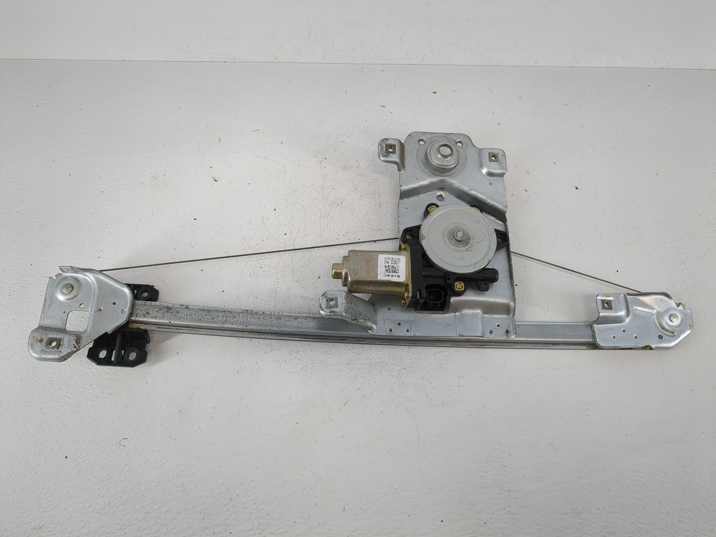2004-2012 Chevrolet Colorado Passenger Rear Right Power Window Motor - Oemusedautoparts1.com