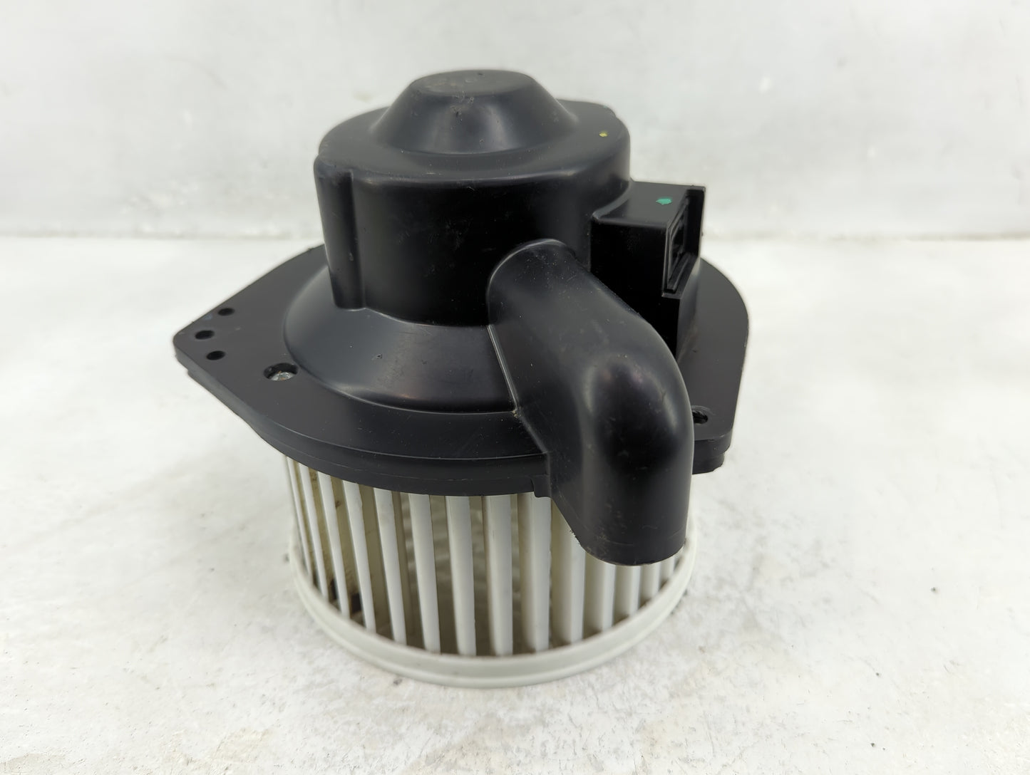 2004-2012 Chevrolet Colorado Heater AC Blower Motor Fits Fits 2003 2004 2005 2006 2007 2008 2009 2010 2011 2012 OEM Used Aut
