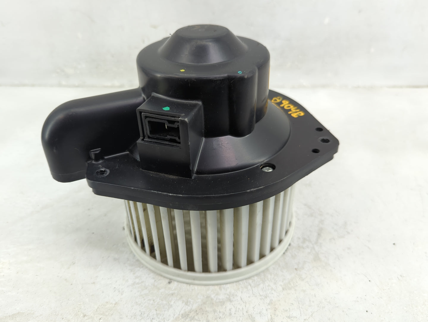 2004-2012 Chevrolet Colorado Heater AC Blower Motor Fits Fits 2003 2004 2005 2006 2007 2008 2009 2010 2011 2012 OEM Used Aut
