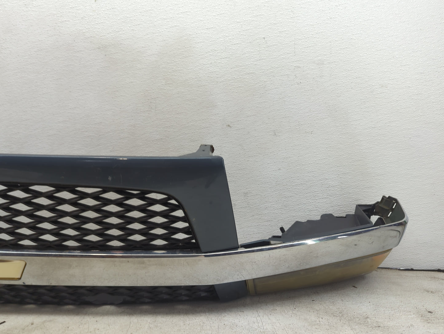 2004-2012 Chevrolet Colorado Front Grille Bumper Not Included 5025341 - Oemusedautoparts1.com