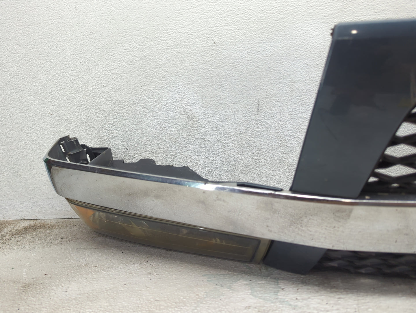 2004-2012 Chevrolet Colorado Front Grille Bumper Not Included 5025341 - Oemusedautoparts1.com