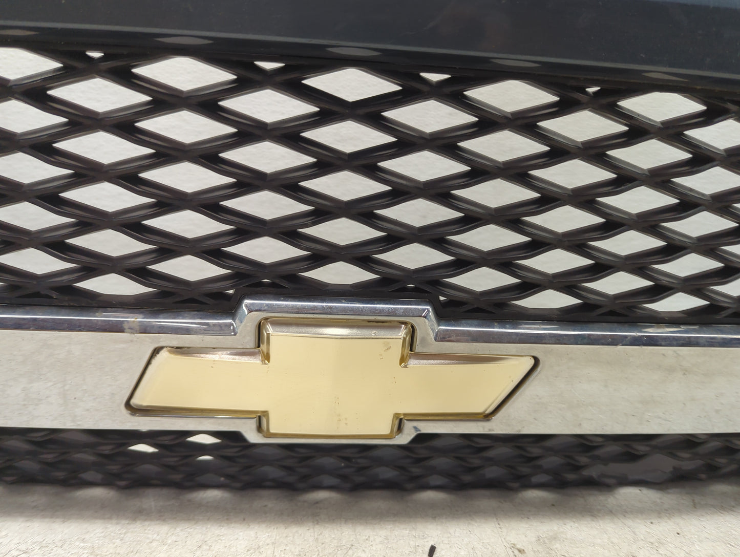 2004-2012 Chevrolet Colorado Front Grille Bumper Not Included 5025341 - Oemusedautoparts1.com