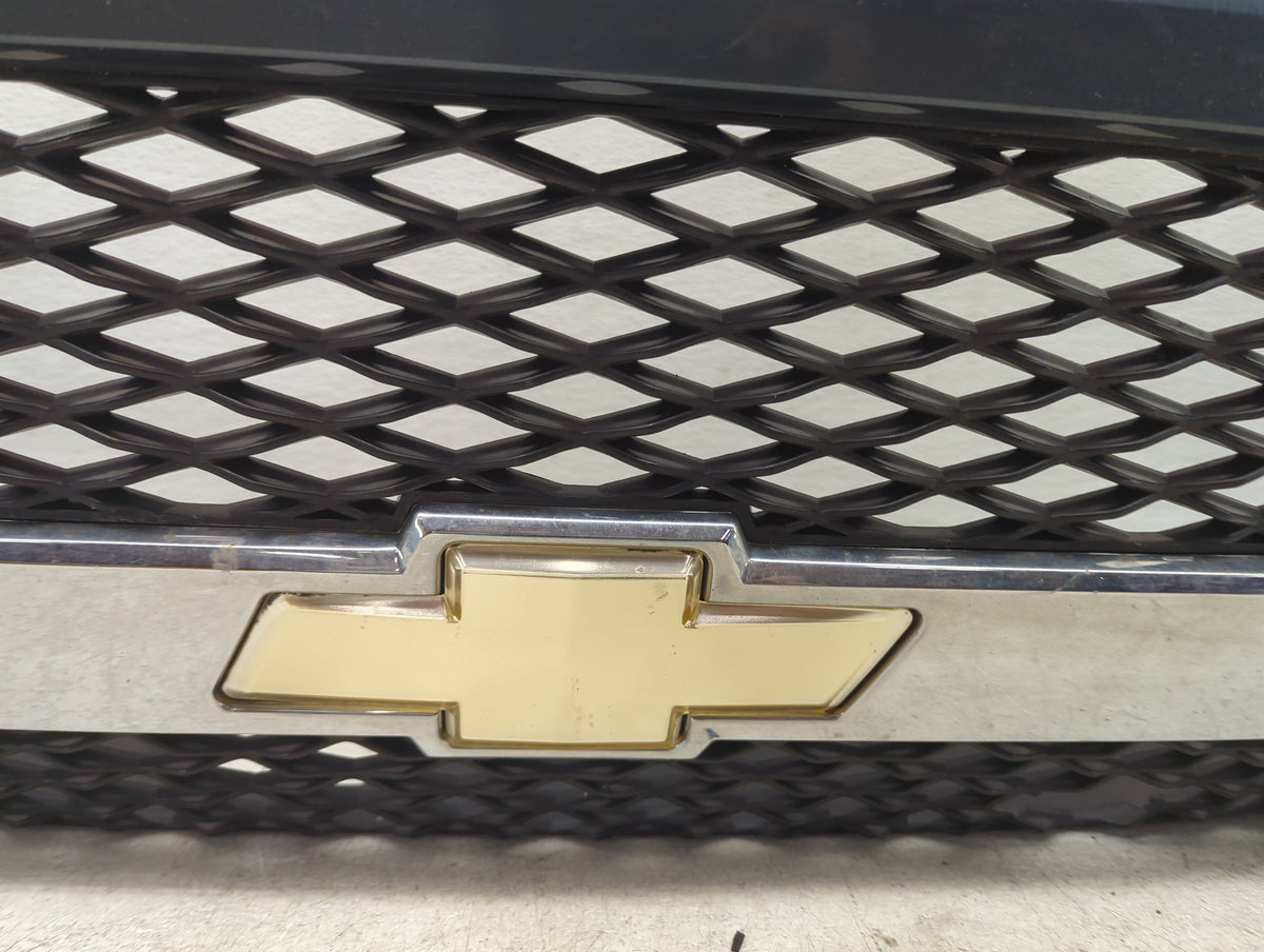 2004-2012 Chevrolet Colorado Front Grille Bumper Not Included - Oemusedautoparts1.com