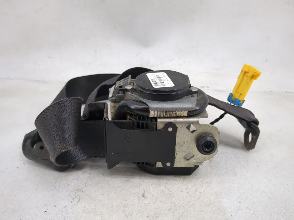 2004-2008 Chevrolet Colorado Passenger Front Seatbelt Retractor 5025376 - Oemusedautoparts1.com