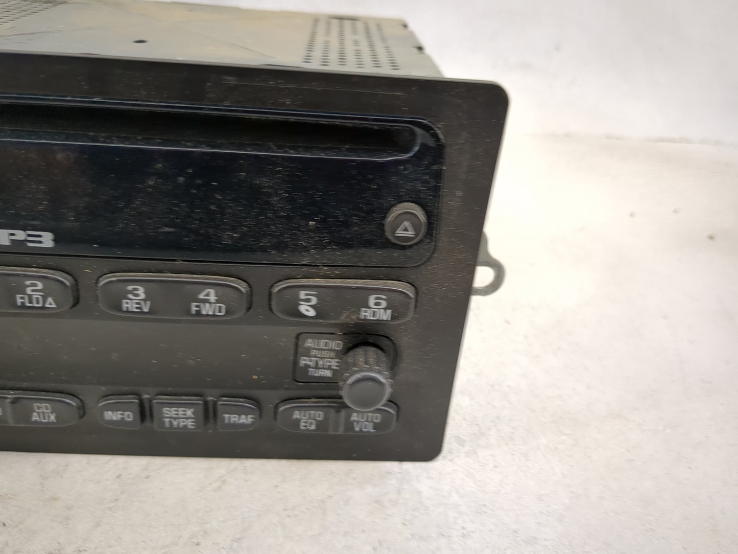 2004-2012 Chevrolet Colorado Radio AM FM Cd Player Receiver Replacement Fits OEM Used Auto Parts - Oemusedautoparts1.com
