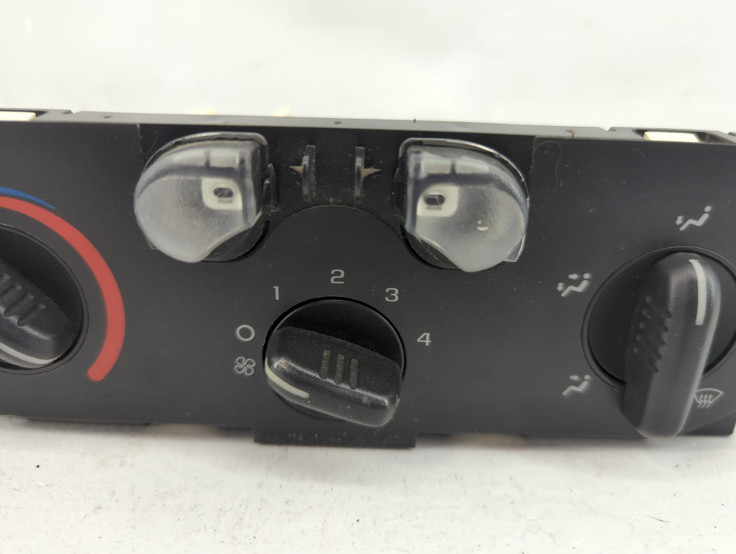 2004-2012 Chevrolet Colorado Climate Control Module Temperature AC/Heater Replacement Fits OEM Used Auto Parts - Oemusedauto